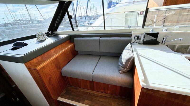 RIVIERA 39 FLY 